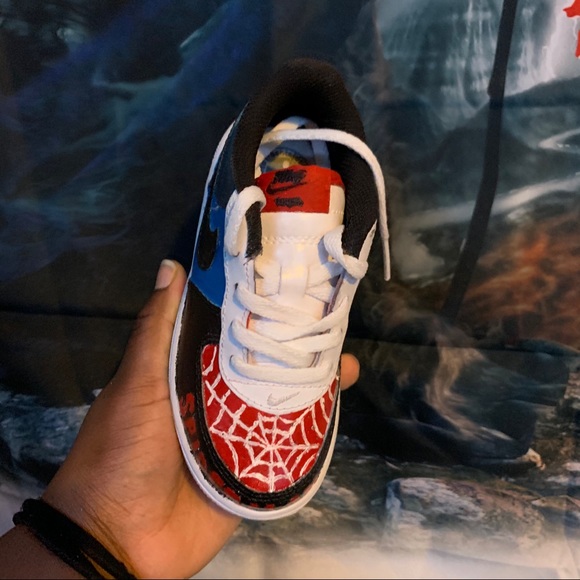 Nike Air Force One Custom Shoe DIY - Picture 6 of 7